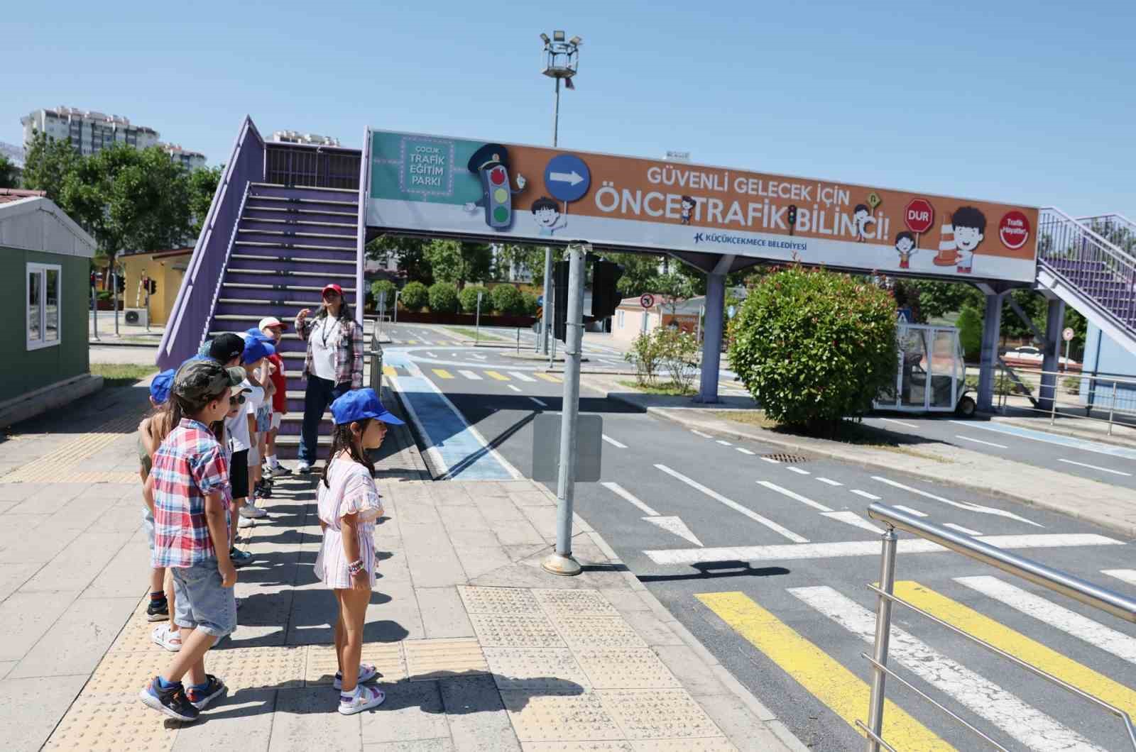 yaz-donemi-cocuk-trafik-egitimleri-basladi