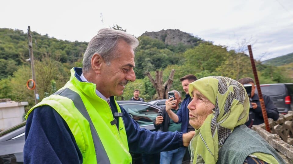 Başkan Alemdar Geyve’de Sel Hasarını İnceledi