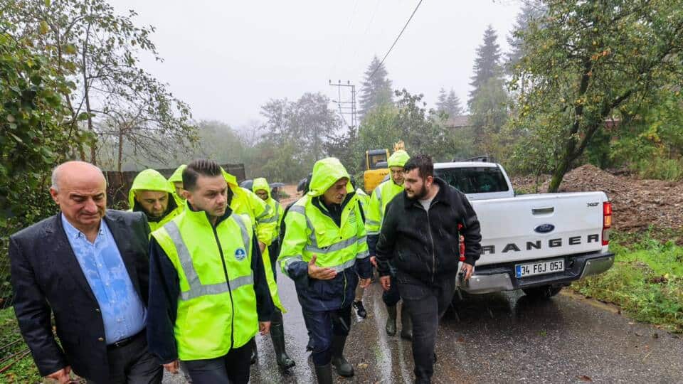Başkan Alemdar Sapanca ve Geyve’deki sel çalışmalarını yönetti
