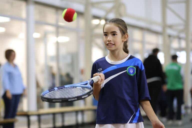Bursa’da 600 Öğrenciye Ücretsiz Tenis Eğitimi
