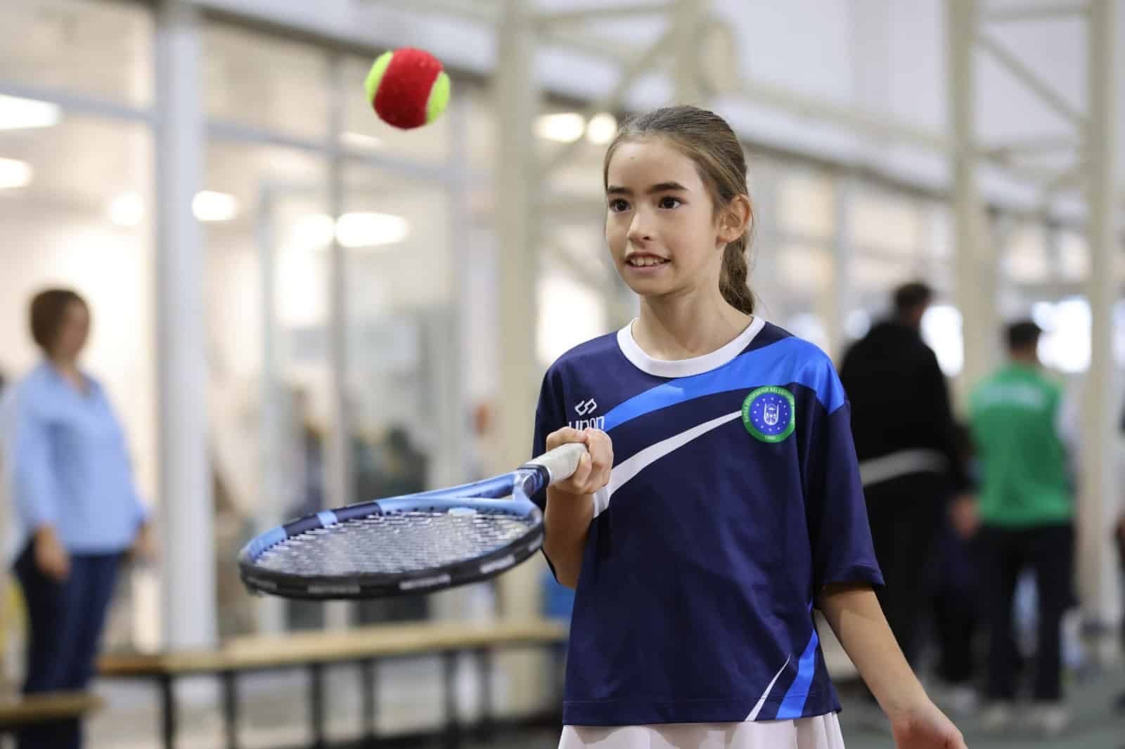 Bursa’da 600 Öğrenciye Ücretsiz Tenis Eğitimi