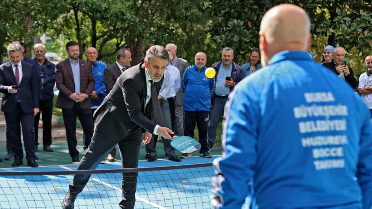 Bursa’da Başkan Vekili Biba Huzurevini Ziyaret Etti