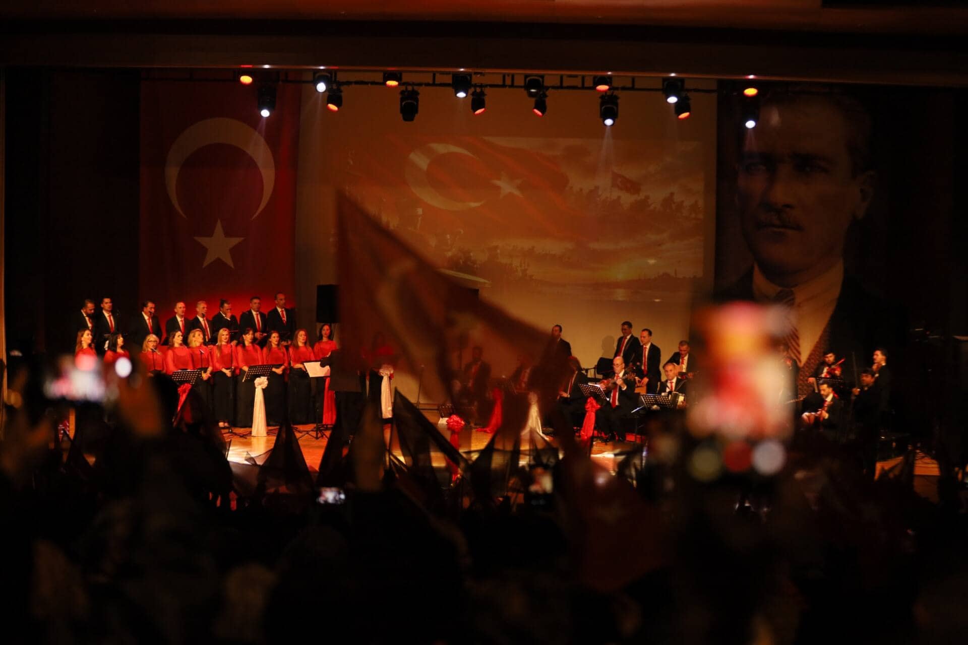 Bursa’da Cumhuriyet Bayramı Türk Müziğiyle Kutlandı