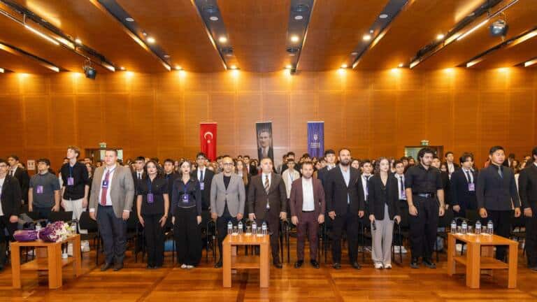 Bursa’da NovaMUN’26 Model BM Konferansı Yapıldı