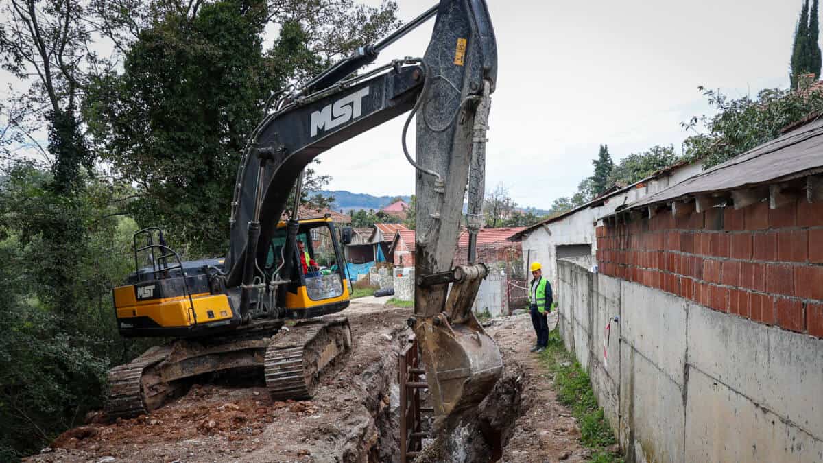 Değirmencik’te Kanalizasyon Yatırımı Yüzde 30 Tamamlandı