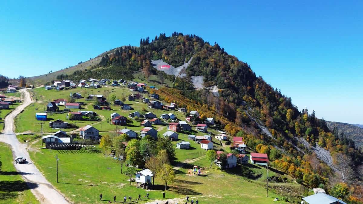 Hendek Dikmen’de Sonbahar Doğa Yürüyüşü Yapıldı