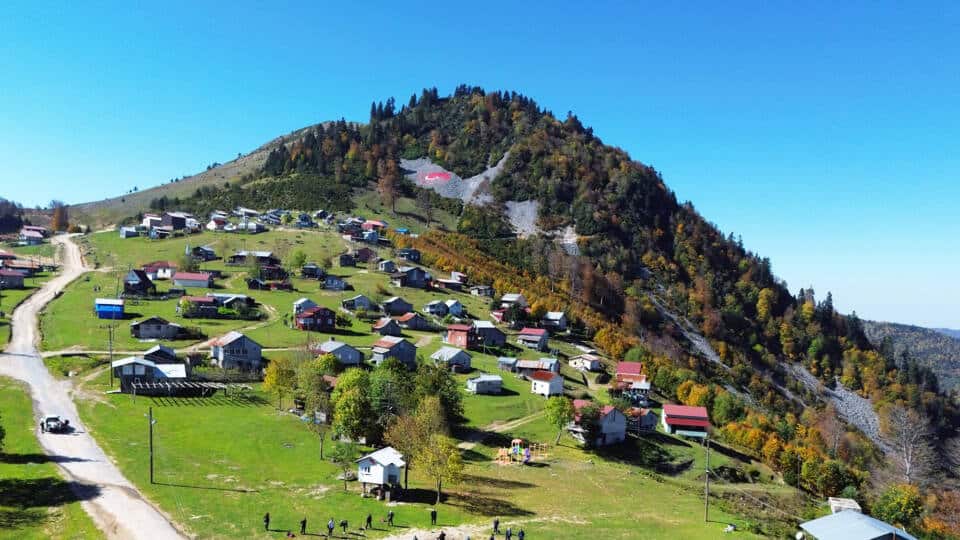 Hendek Dikmen’de Sonbahar Doğa Yürüyüşü Yapıldı