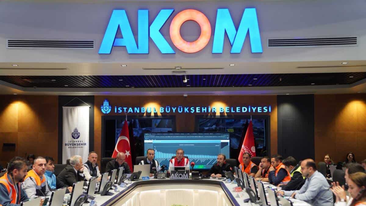 İstanbul’da Sağanak Yağış Sonrası Tahliye ve Müdahale