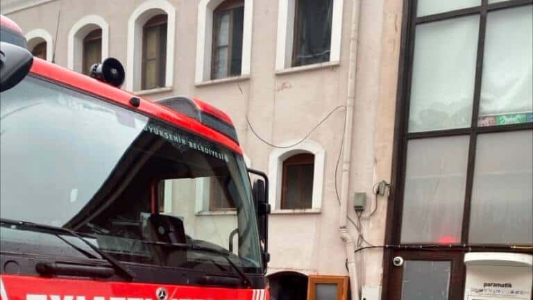 İstanbul’da Yağış ve Fırtına 2105 Olayı Etkiledi