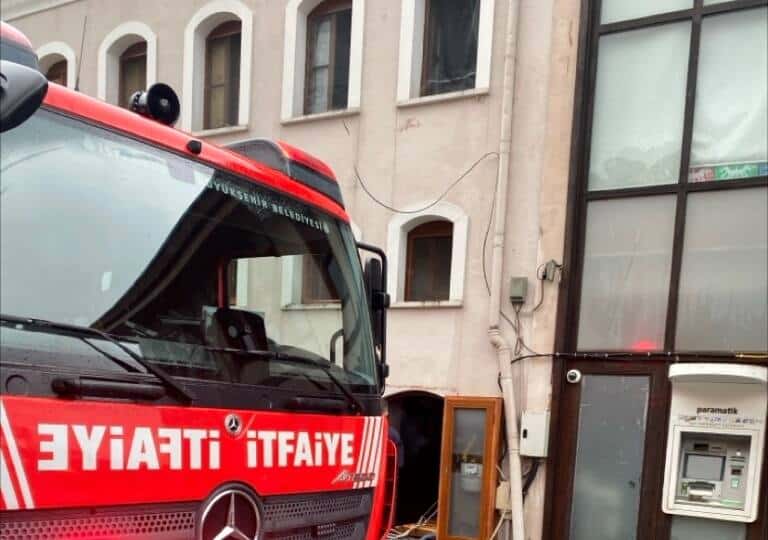 İstanbul’da Yağış ve Fırtına 2105 Olayı Etkiledi