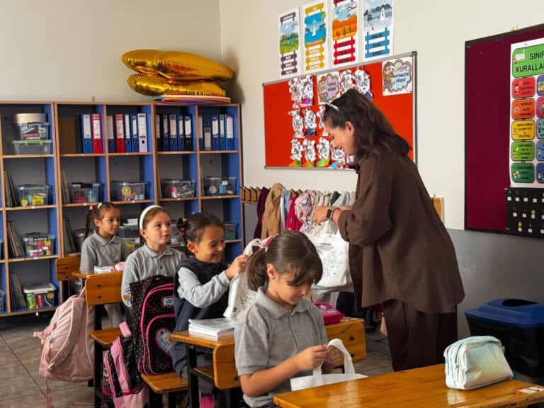 Sakarya Büyükşehir’den Kırsal Okullara Destek Ziyareti