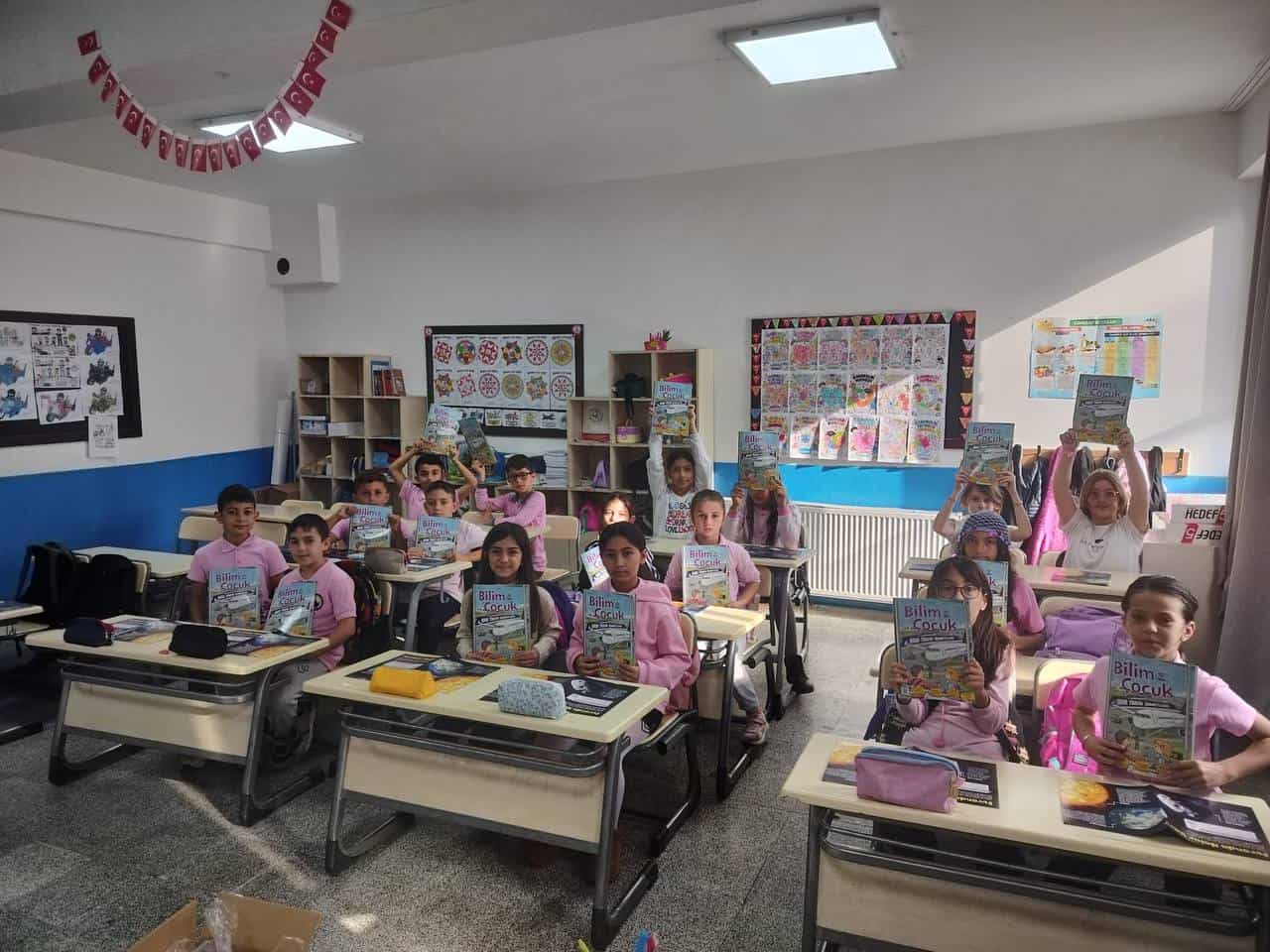 Sakarya’da Kırsal Çocuklara Bilim Desteği Sürüyor
