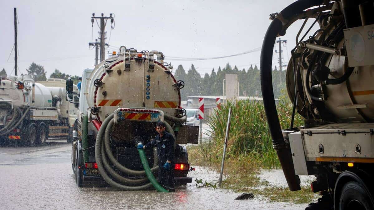 Sakarya’da Rekor Yağışta 5 Bin 820 Müdahale Yapıldı
